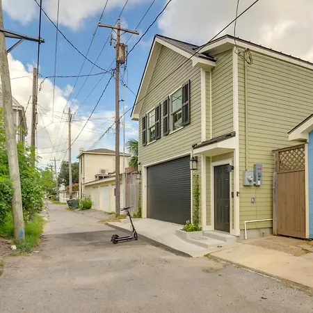 Chic Galveston Studio Walk To Shops And Restaurants Exterior photo